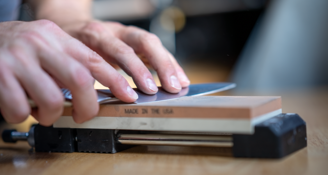 What's the difference between sharpening and honing a knife?