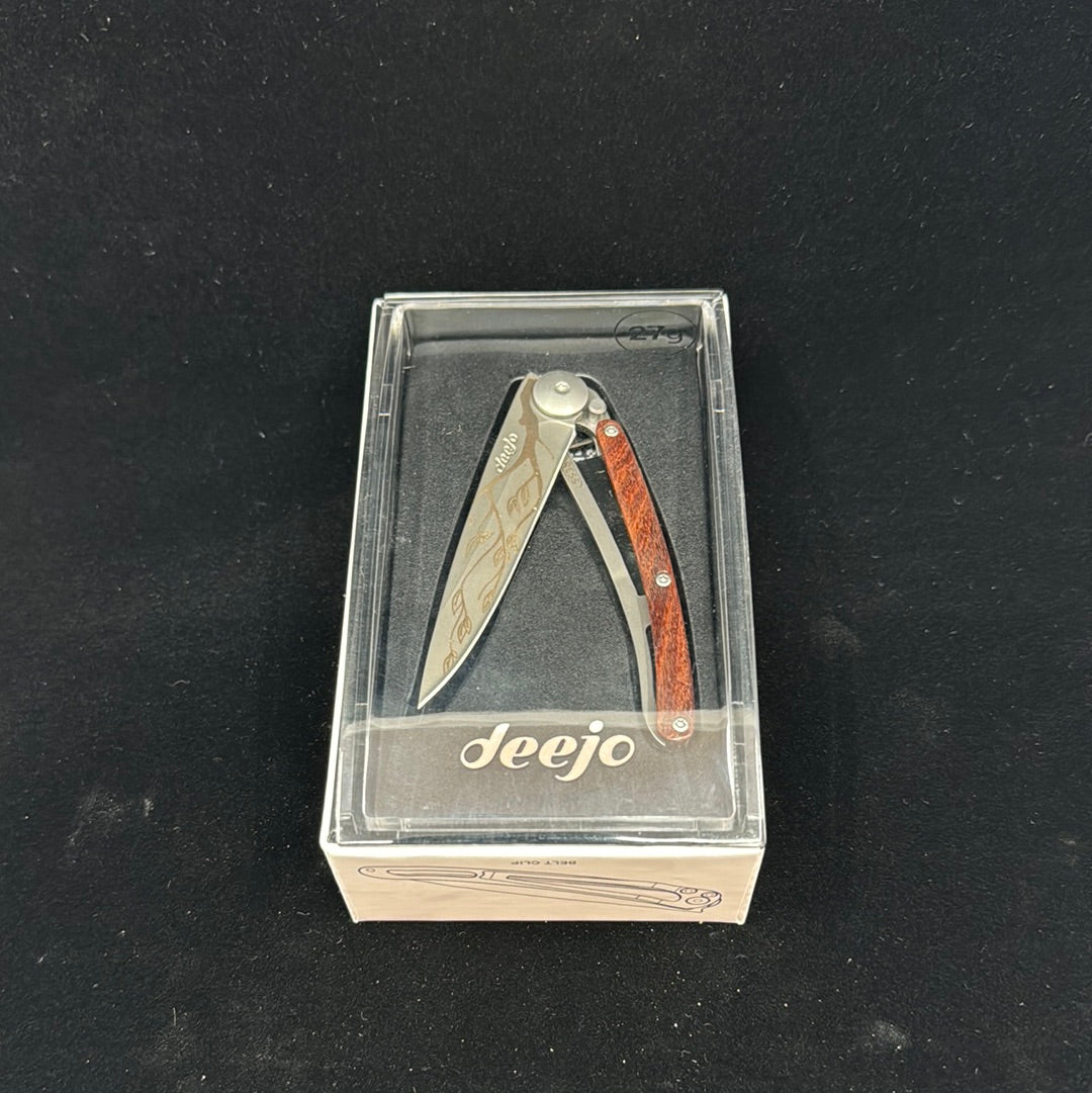 
                  
                    Pocket Knife 27g • Deejo
                  
                