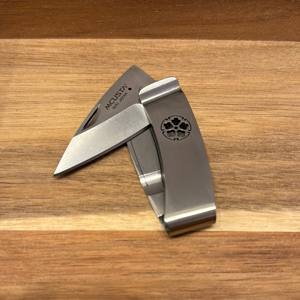 Mcusta MC-82 Kamon Kikyo Money Clip AUS-8 Stainless 2.9 Inch Folding Knife