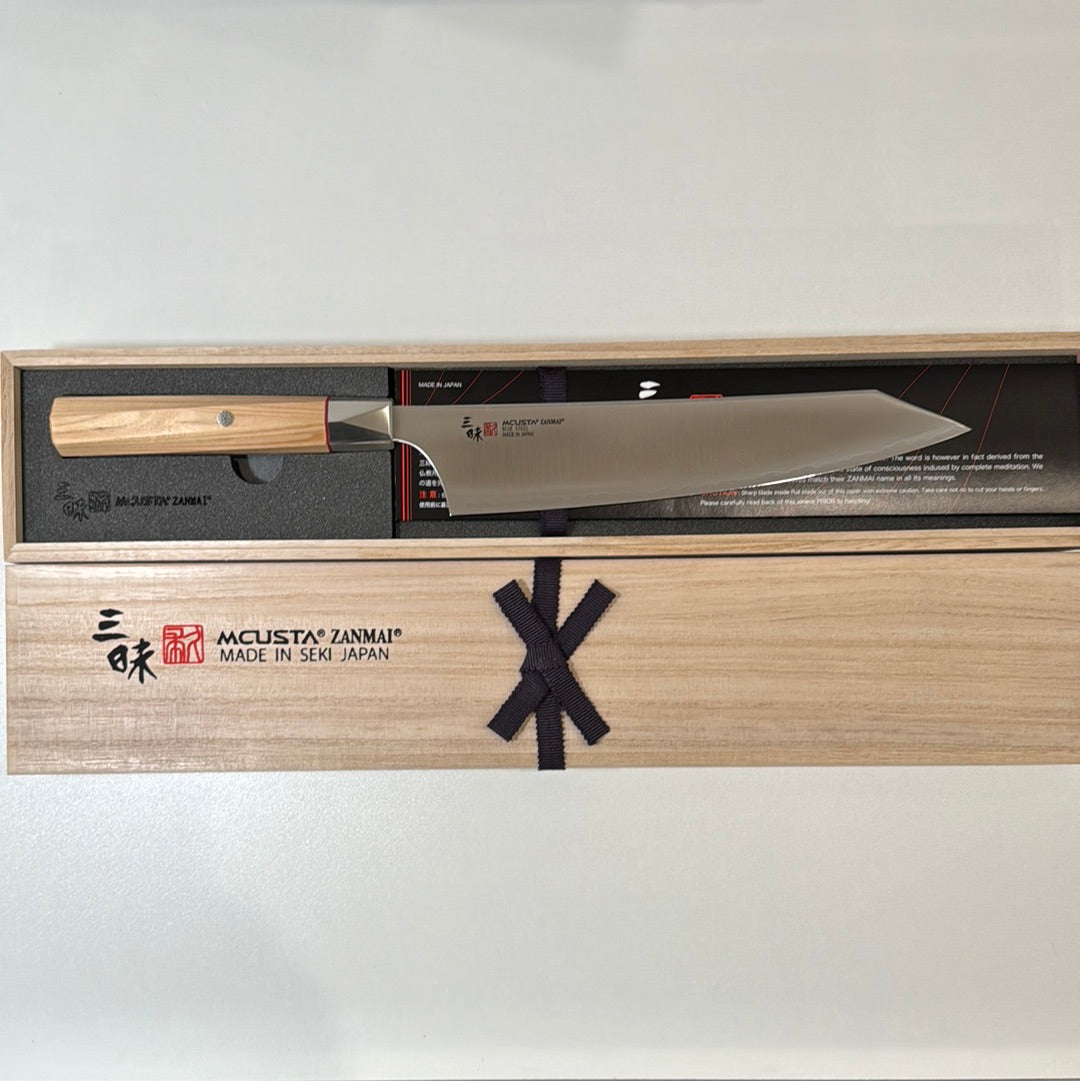 Beyond w/ Saya • Mcusta