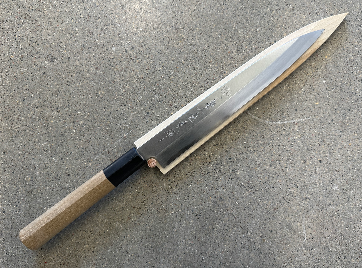 
                  
                    Kikuichi Kasumi Series Yanagiba
                  
                