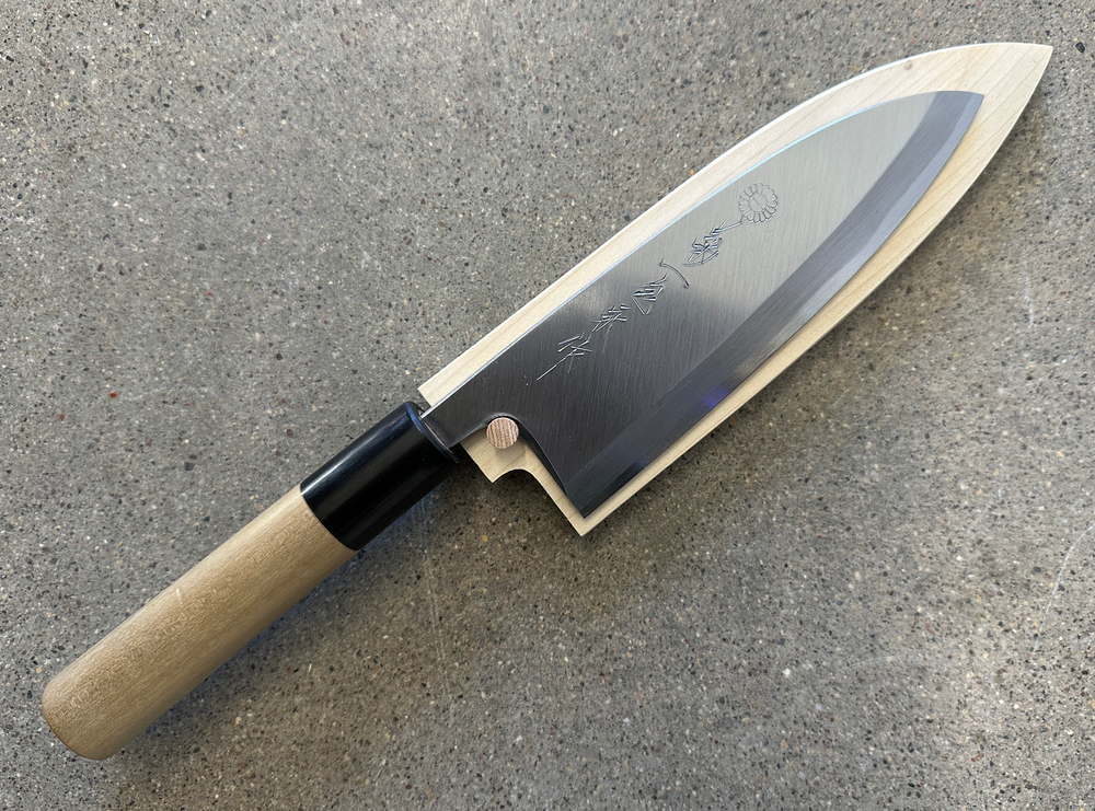 
                  
                    Kikuichi Kasumi Series Deba
                  
                