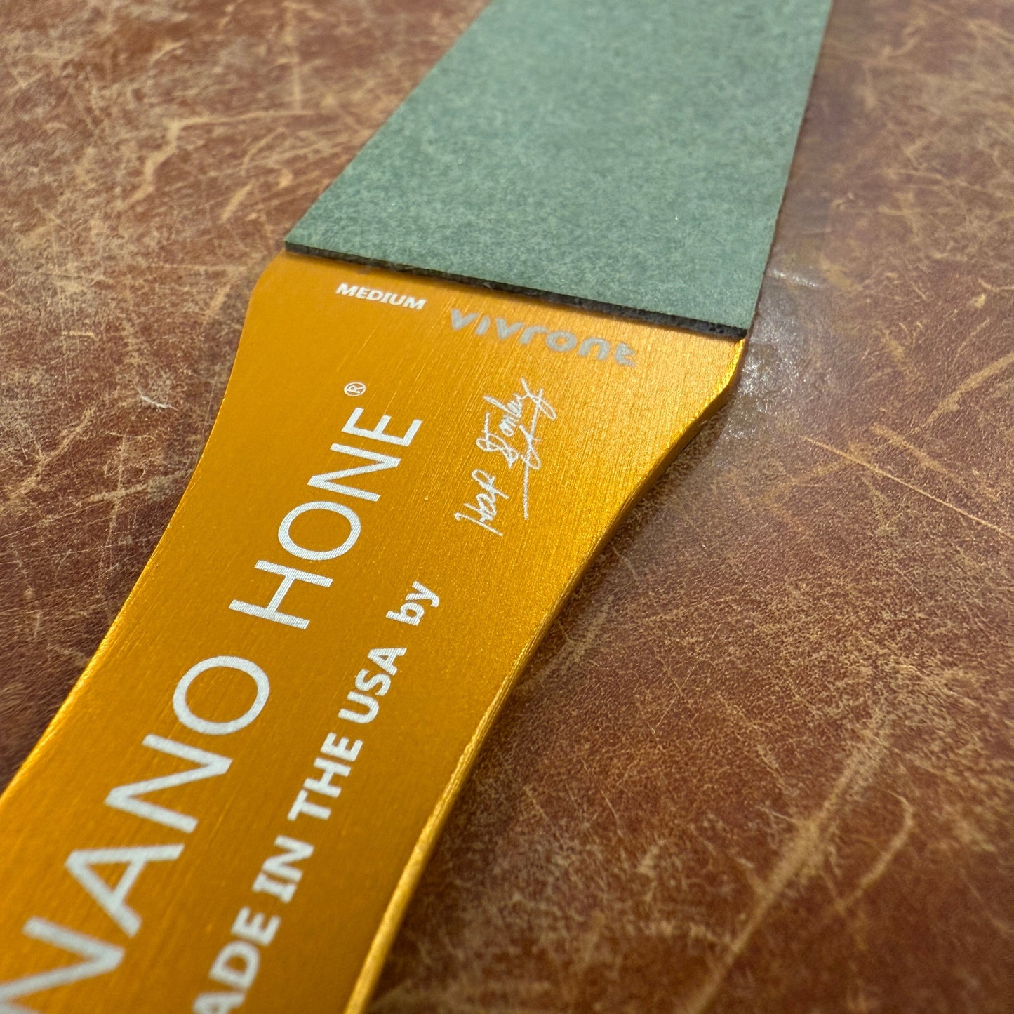 
                  
                    Truer Hone Strop by Vivront + Nano Hone close up
                  
                