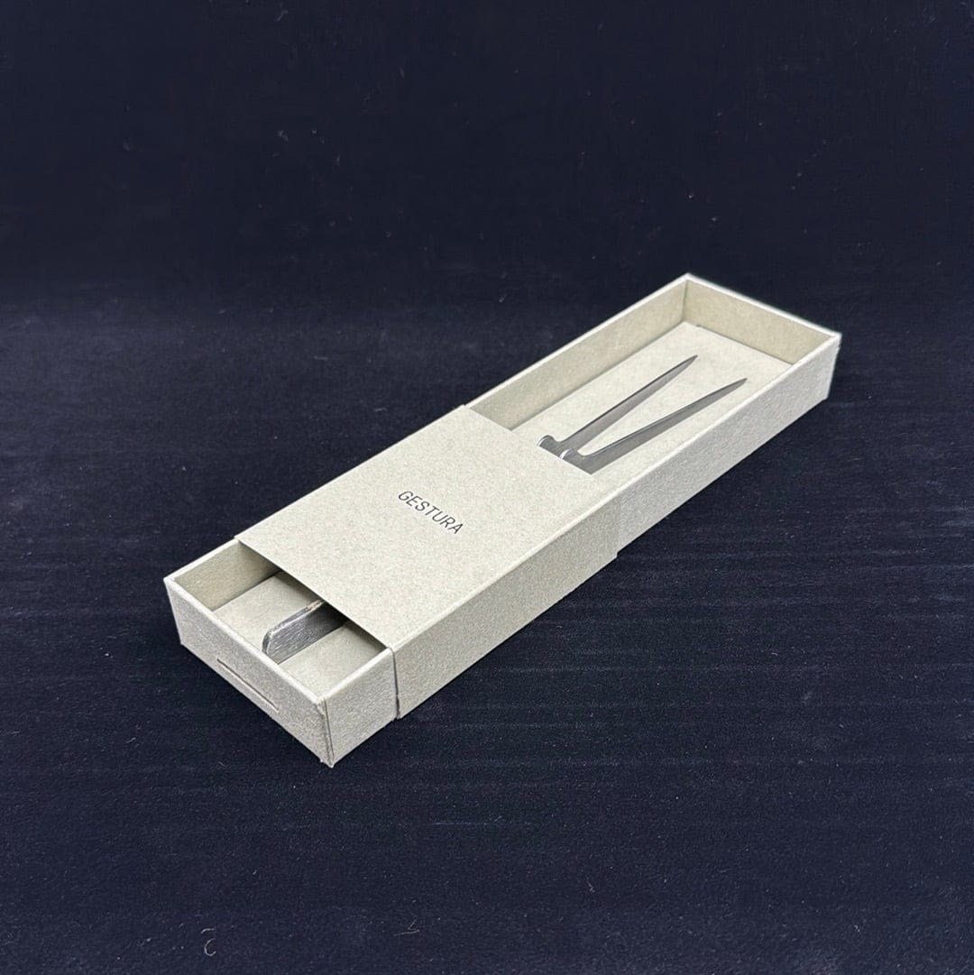 Gestura Tools & Utensils Petite Stando •  Gestura