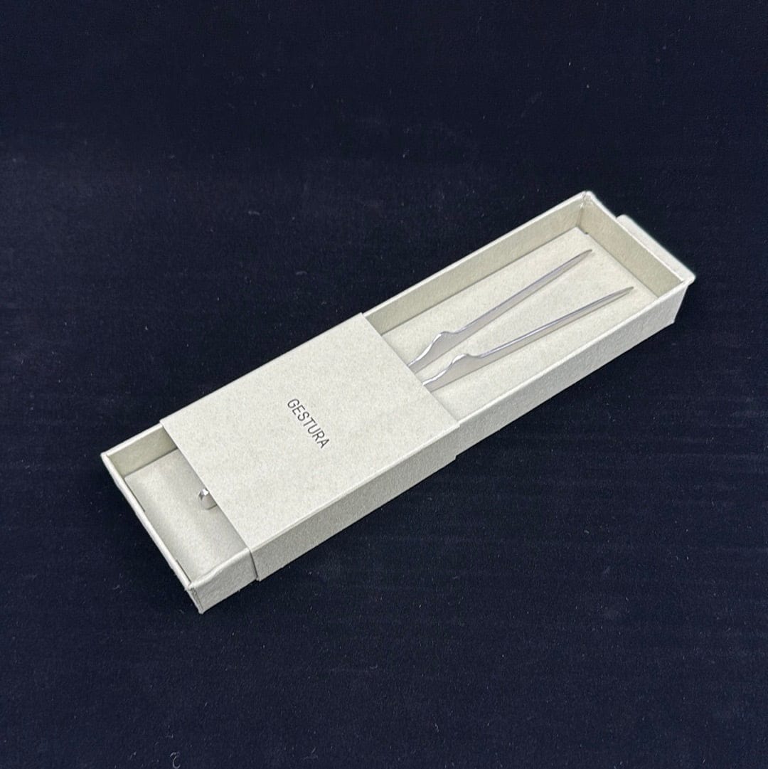 Gestura Tools & Utensils Petite Stando •  Gestura