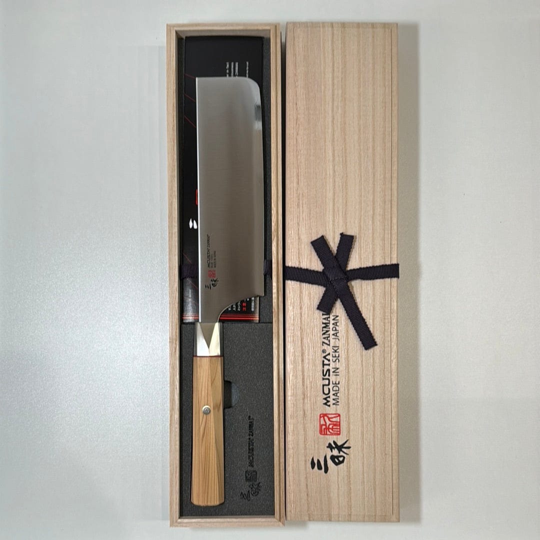 Perfect Edge Kitchen Knives Nakiri 165mm  w/ Saya| Beyond Beyond w/ Saya • Mcusta