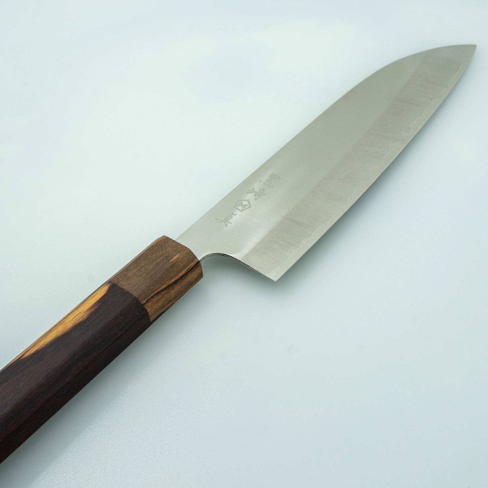 Tokushu Kitchen Knives Santoku 165mm | Makoto Kurosaki Makoto Kurosaki • VG-XEOS • Tokushu