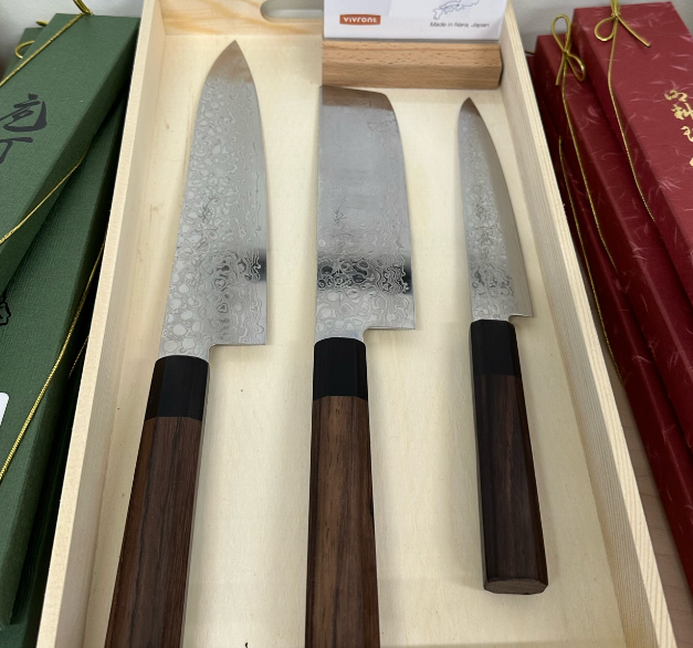 
                  
                    Kikuichi Elite Nickel Worikomi knife lineup 
                  
                