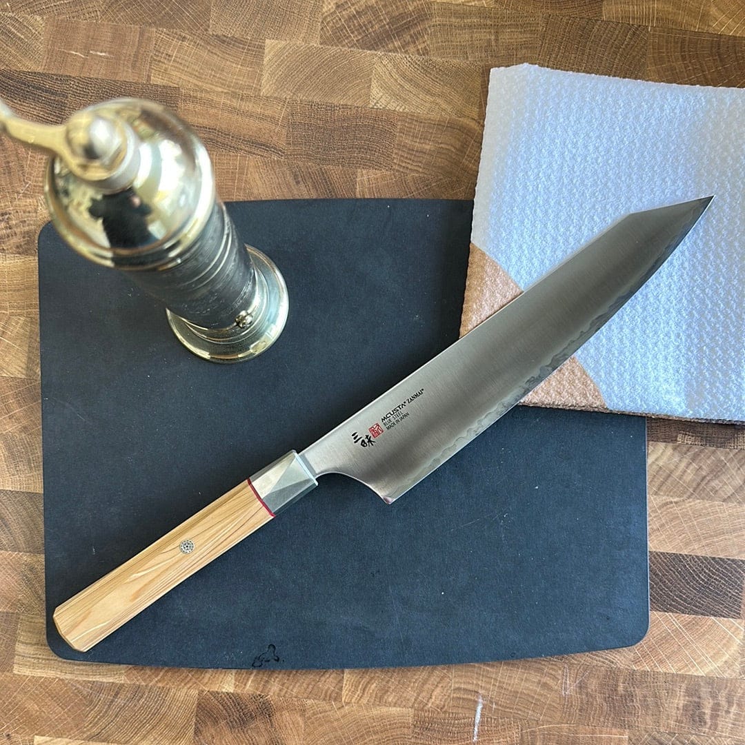 Perfect Edge Kitchen Knives Gyuto 210mm  w/ Saya| Beyond Beyond w/ Saya • Mcusta